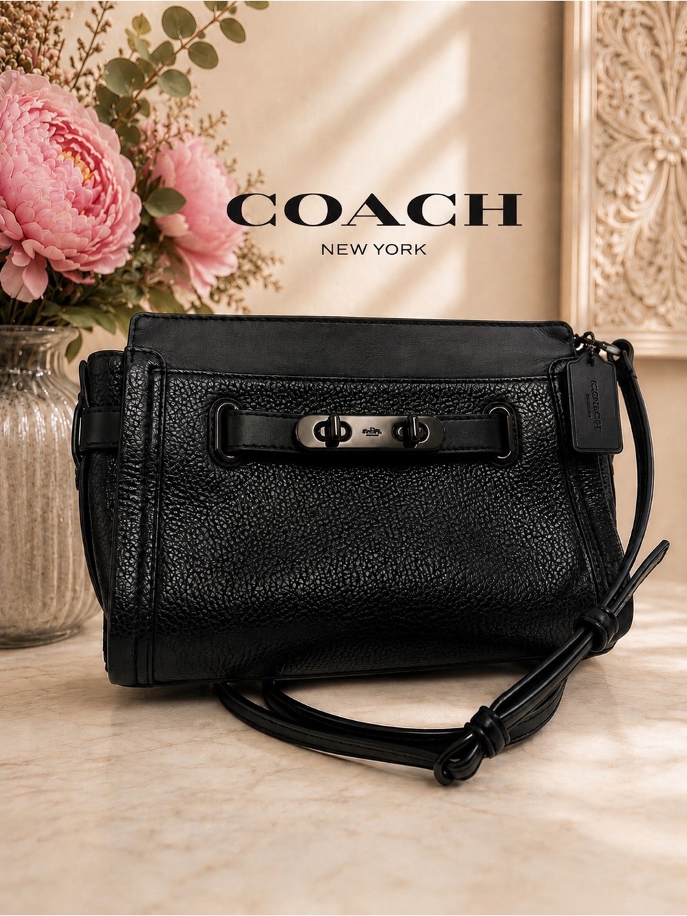 Coach Swagger Pebble Leather Crossbody Bag Black Gunmetal Turnlock EUC
